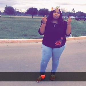 Meet your Posher, Monique